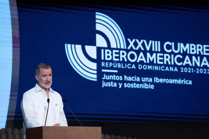 Archivo - El Rey Felipe VI durante la clausura del XIV Encuentro Empresarial Iberoamericano, en Puerto Sansouci, a 24 de marzo de 2023