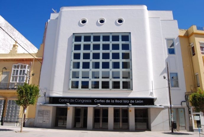 Centro de Congresos Cortes de la Real Isla de León de San Fernando.