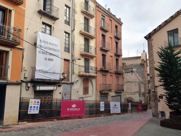 Los edificios que se derribarán en la calle Cavallers de Lleida para construir nuevas viviendas