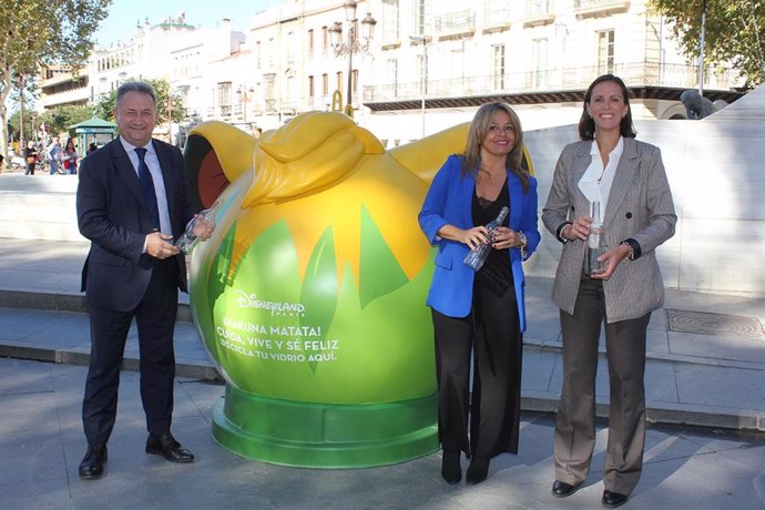 Campaña de Lipasam en colaboración con Ecovidrio y Disneyland París