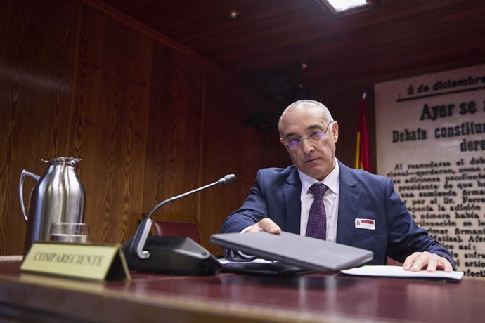 El exdirector del Aeropuerto Adolfo Suárez-Madrid Baraja, José Antonio Álvarez Fernández, comparece en la Comisión de investigación por contratos públicos durante la pandemia de covid-19, relacionadas con el caso Koldo, en la sala campoamor del Senado, a 