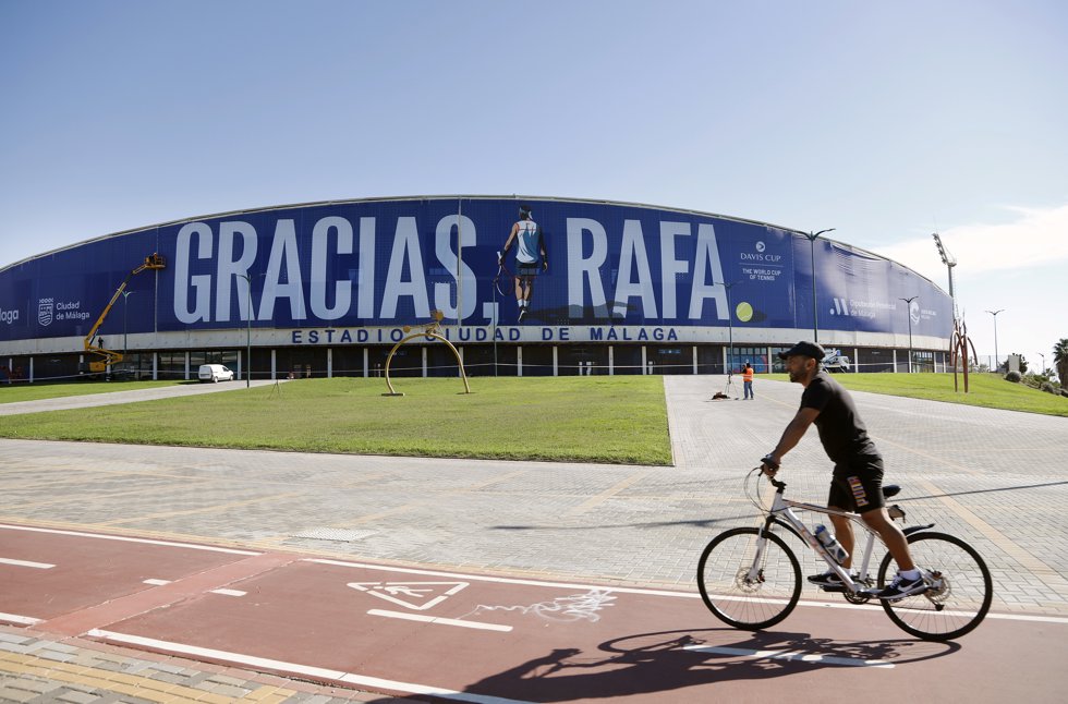 Málaga y la Costa del Sol lanzan una campaña para despedir a Nadal con el gracias más grande jamás escrito por elegir la ciudad para coronar su carrera
