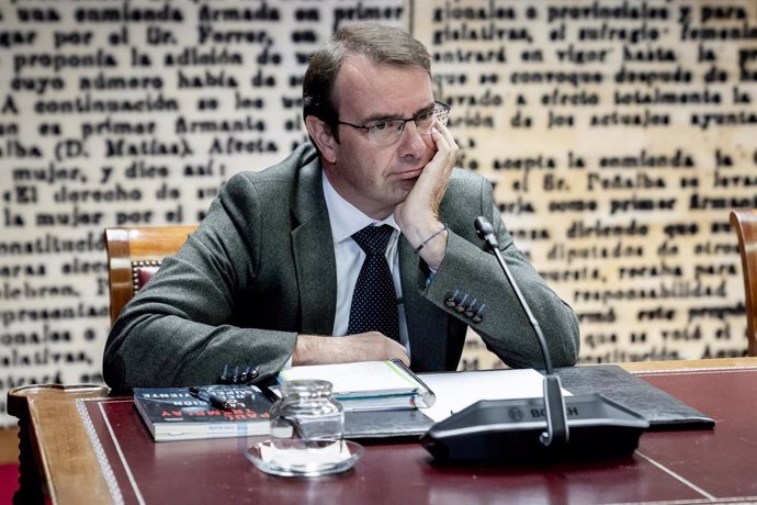 El ex secretario general del Ente Público Puertos del Estado, Álvaro Sánchez Manzanares, comparece en la Comisión de investigación por contratos públicos durante la pandemia de covid-19, relacionadas con el caso Koldo, en la sala campoamor del Senado, a 1