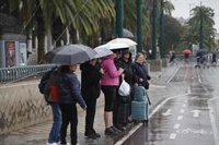 Aemet amplía el aviso naranja por lluvias muy fuertes este miércoles en Málaga a la comarca de Antequera