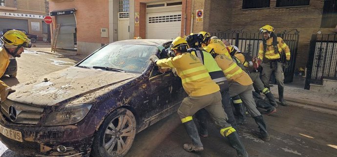 El dispositivo canario de emergencias desplazado a Valencia realiza más de 300 intervenciones