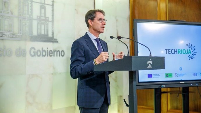 El presidente del Gobierno de La Rioja, Gonzalo Capellán, ha presentado  una nueva iniciativa para el impulso y desarrollo de las empresas de base tecnológica