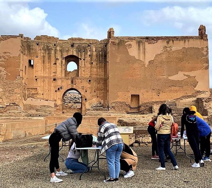 Actividades dentro del nuevo programa educativo en la Alcazaba (Almería).