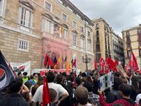Estudiantes se manifiestan por toda España tras la DANA: "No es simplemente una catástrofe natural, es un crimen social"