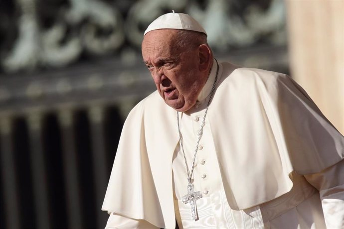 06 November 2024, Vatican: Pope Francis pictured ahead of the weekly General Audience in St. Peter's Square at the Vatican. Photo: Evandro Inetti/ZUMA Press Wire/dpa