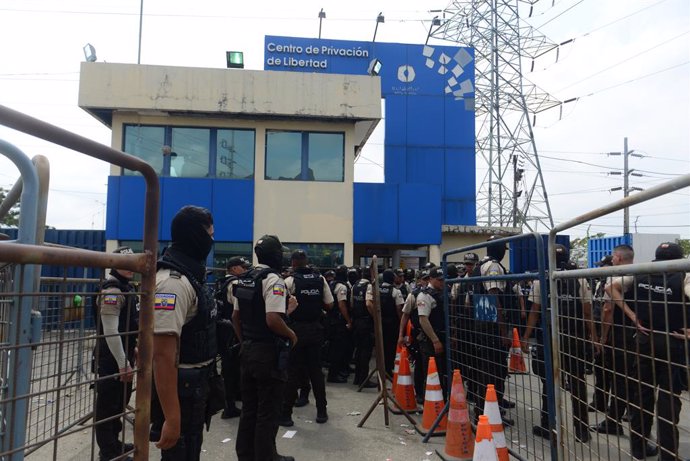 Archivo - August 12, 2023, Guayaquil, Ecuador: (INT) Police Operation at Zonal Penitentiary No 8, Due to Assassination of popular Presidential Candidate, Fernando Villavicencio. August 12, 2023, Guayaquil, Ecuador:  A joint force of 4,000 Police men and A