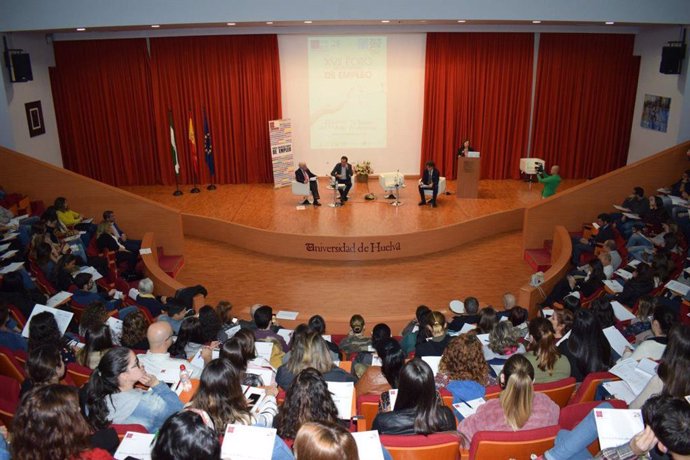 Archivo - Foro Universitario del Empleo de la UHU.