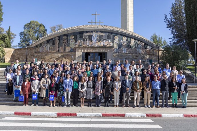 Foto de familia tras la celebración del acto.