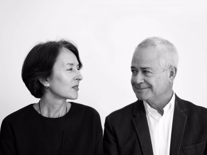 (I-D): Angela García Paredes e Ignacio García Pedrosa, arquitectos y fundadores De Paredes Pedrosa Arquitectos y galardonados con el Premio Nacional De Arquitectura 2023.