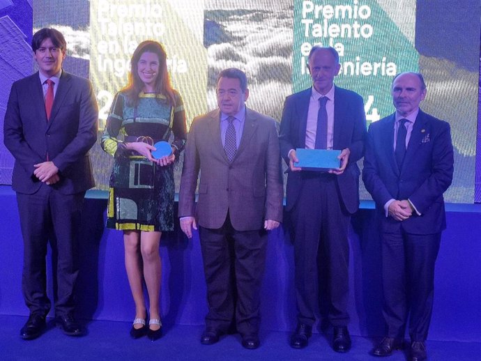 Borja Sánchez, Cristina León, Fernando Martínez, Javier Saénz de Jubera e Ignacio Villaverde