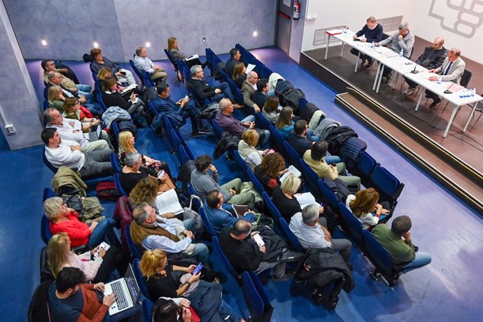 El PSOE de Zaragoza ha celebarado esta tarde su convención precongresual