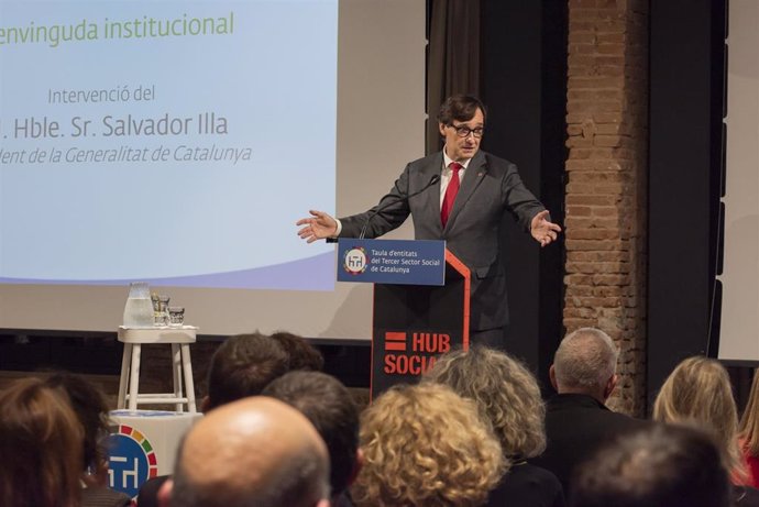 El presidente de la Generalitat, Salvador Illa, participa en la presentación de la nueva Junta directiva de la Taula del Tercer Sector Social