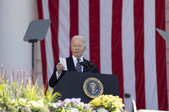 November 11, 2024, Washington, Dc, United States of America: U.S President Joe Biden, reads the number of war dead from Afghanistan during an address marking the 71st annual National Veterans Day Observance in theÂ Memorial Amphitheater, Arlington Nationa