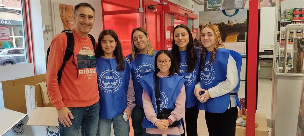 Voluntarios de la Gran  Recogida 2023 del Banco de Alimentos