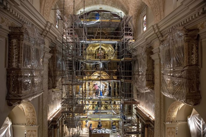 Obres de restauració de l'església de Sant Sever a Barcelona 