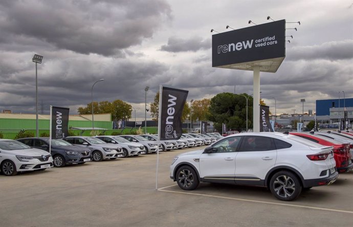 Renew (Renault) inaugura su primer centro a nivel mundial en España con 1.400 vehículos en stock.