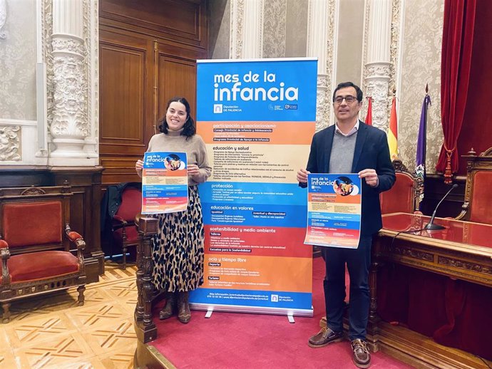 Patricia Pérez y Juan Antonio Obispo, durante la presentación de las actividades.