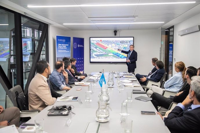 Intervención de Rafael Carmona Ruiz, presidente de la Autoridad Portuaria de Sevilla, vicepresidente de RETE por España, en el módulo del taller “Las relaciones puerto-ciudad, dinámicas y procesos contemporáneos”