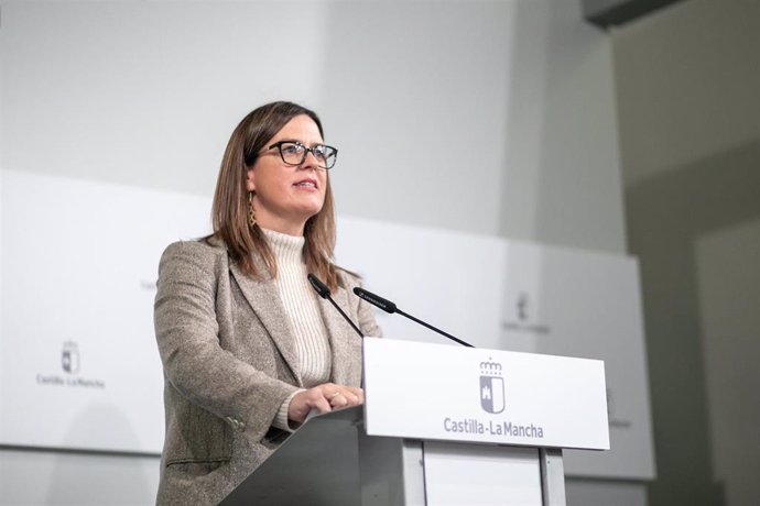 La portavoz del Gobierno de C-LM, Esther Padilla.