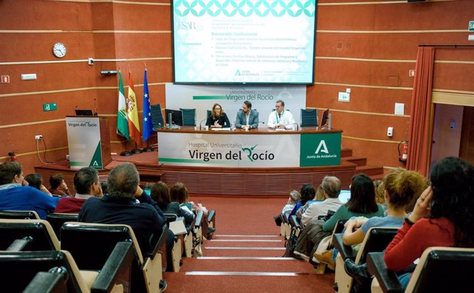 El Hospital Virgen del Rocío acoge  la jornada estrategica frente a la resistencia de los antimicrobianos en Andalucía.