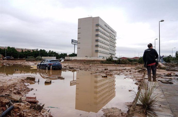 Inundaciones en las inmediaciones del centro comercial Bonaire en Aldaia, Valencia