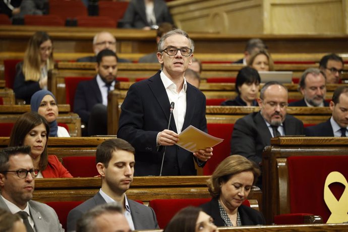 El president del grup parlamentari d'ERC en el parlament de Catalunya, Josep Jové Lladó, durant una sessió de control al president de la Generalitat de Catalunya, en el Parlament de Catalunya, a 13 de novembre de 2024, a Barcelona, Catalunya (Espanya)