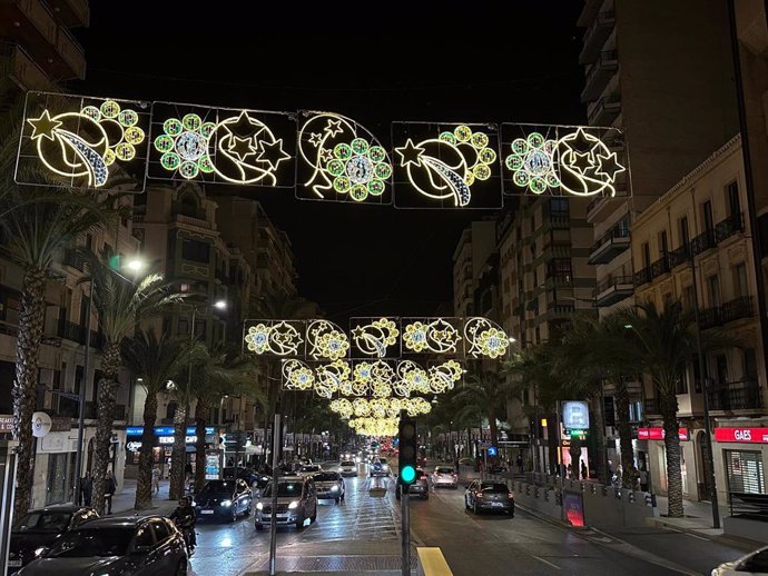 Luces de Navidad en la ciudad de Alicante, en una imagen de archivo.