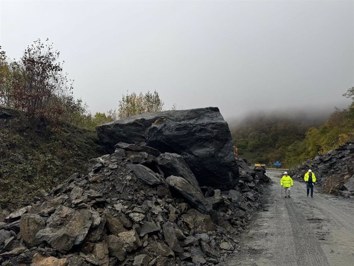 Argayo sobre la AP-66 entre León y Asturias.