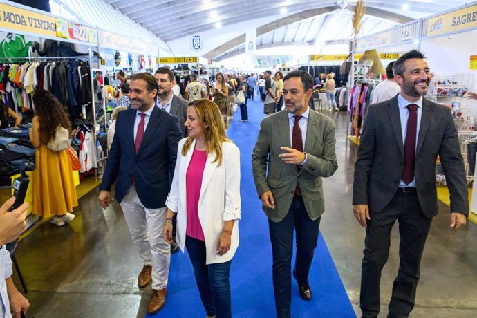 El Recinto Ferial de Tenerife acoge entre hoy miércoles y el próximo 17 de noviembre la vigésimo séptima edición de Exposaldo. Un total de 120 empresas, distribuidas en 180 stands, participarán en esta edición