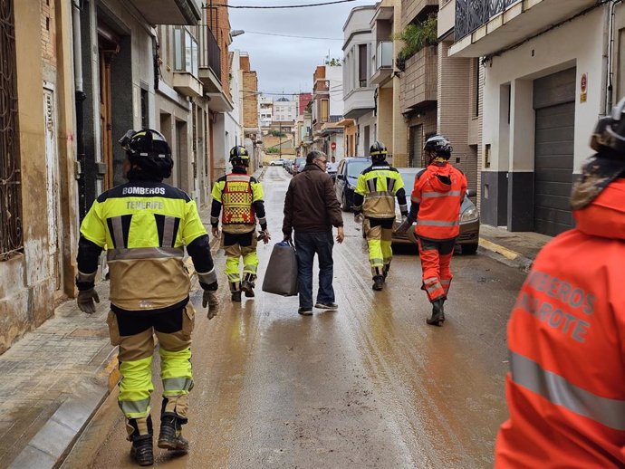 Dispositivo de emergencias de Canarias en Alfafar, en la provincia de Valencia