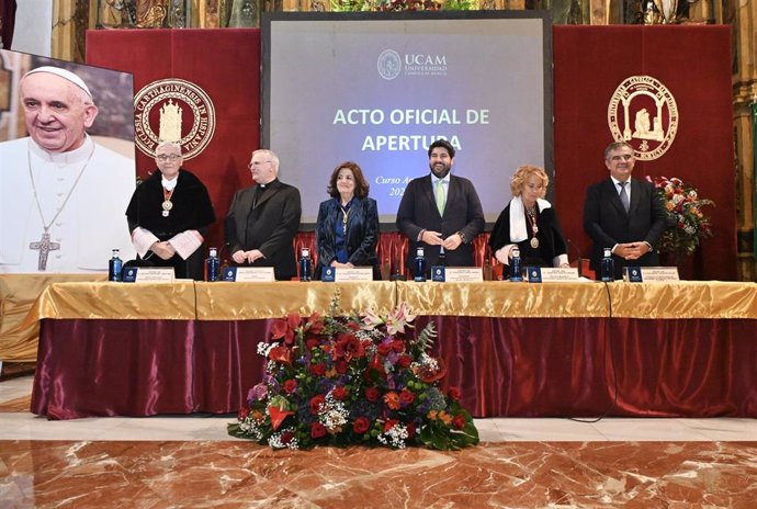 Imagen de la inauguración del curso académico 2024-2025 de la Universidad Católica de San Antonio