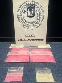 Detenido un hombre que escondía bolsas de 'tusi' bajo la palanca de mandos y en el techo de su coche