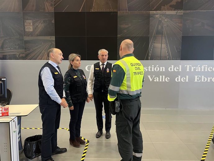 Sen participa en un simulacro invernal en carretera en Zaragoza y destaba la colaboración entre CCAA .