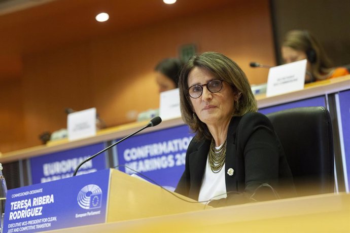 La candidata a la vicepresidencia ejecutiva de Transición Limpia, Justa y Competitiva, y a la cartera de Competencia de la Comisión Europea, Teresa Ribera, durante su intervención en el Parlamento Europeo en el proceso de audiencia para la confirmación de