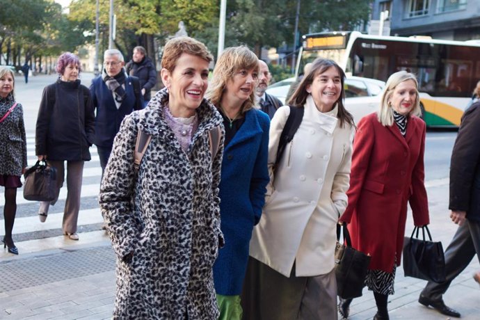 La presidenta del Gobierno de Navarra, María Chivite, llega al Parlamento de Navarra para asistir al Debate sobre el Estado de la Comunidad.