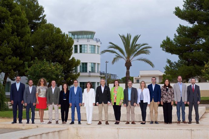 Candidatura de Amparo Navarro a la reelección como rectora de la Universidad de Alicante (UA).