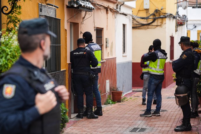 Detalle de la operación policial Amazona en la barriada de la Bachillera,Detalle de la operación policial Amazona en la barriada de la Bachillera