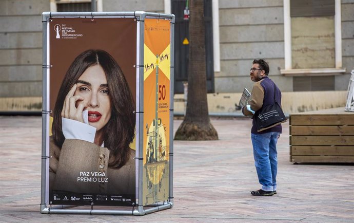 Carteles publicitarios del Festival de Huelva.