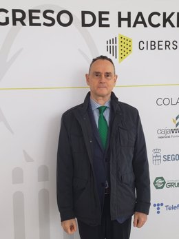 El coronel Pedro Baños, a su llegada al Congreso de Hackers de Segovia.