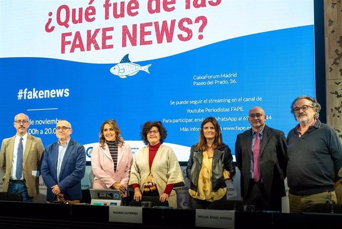 Una jornada sobre “¿Qué fue de las fake news?”, celebrada en la tarde de ayer en CaixaForum Madrid, dio comienzo al ciclo de debates organizado por la Federación de Asociaciones de Periodistas de España (FAPE).