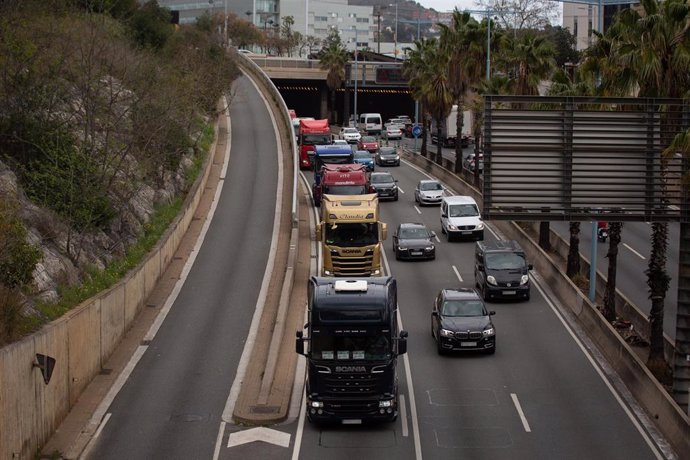 Archivo - Tráfico de transportistas