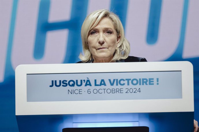 Archivo - October 6, 2024, Nice, France: Marine LE PEN, Présidente du groupe Rassemblement National Ã  l'Assemblée nationale..Meeting du parti politique francais d'extreme droite, le Rassemblement National, le 6 octobre 2024 au palais Nikaia de Nice, sud 