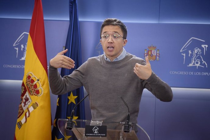 El portaveu de Sumar en el Congrés, Íñigo Errejón, durant una roda posterior a la reunió de la Junta de Portaveus, a 15 d'octubre de 2024, a Madrid (Espanya)