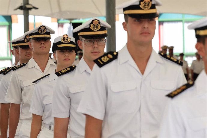 Archivo - La Princesa Leonor, durante sus primeras actividades en la Escuela Naval de Marín.