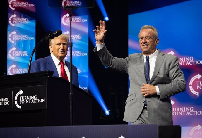 October 23, 2024, Duluth, Georgia, USA: Donald Trump greets Robert F. Kennedy Jr. at Duluth Georgia rally