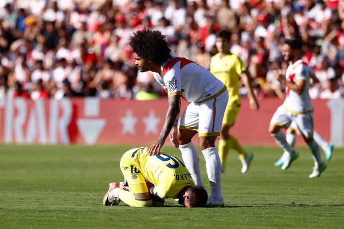 Archivo - Alex Baena y Aridane en un Rayo Vallecano-Villarreal